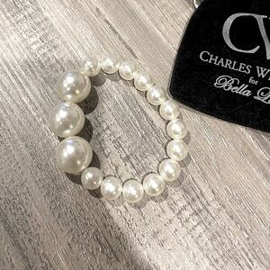 Charles Winston Pearl Bracelet